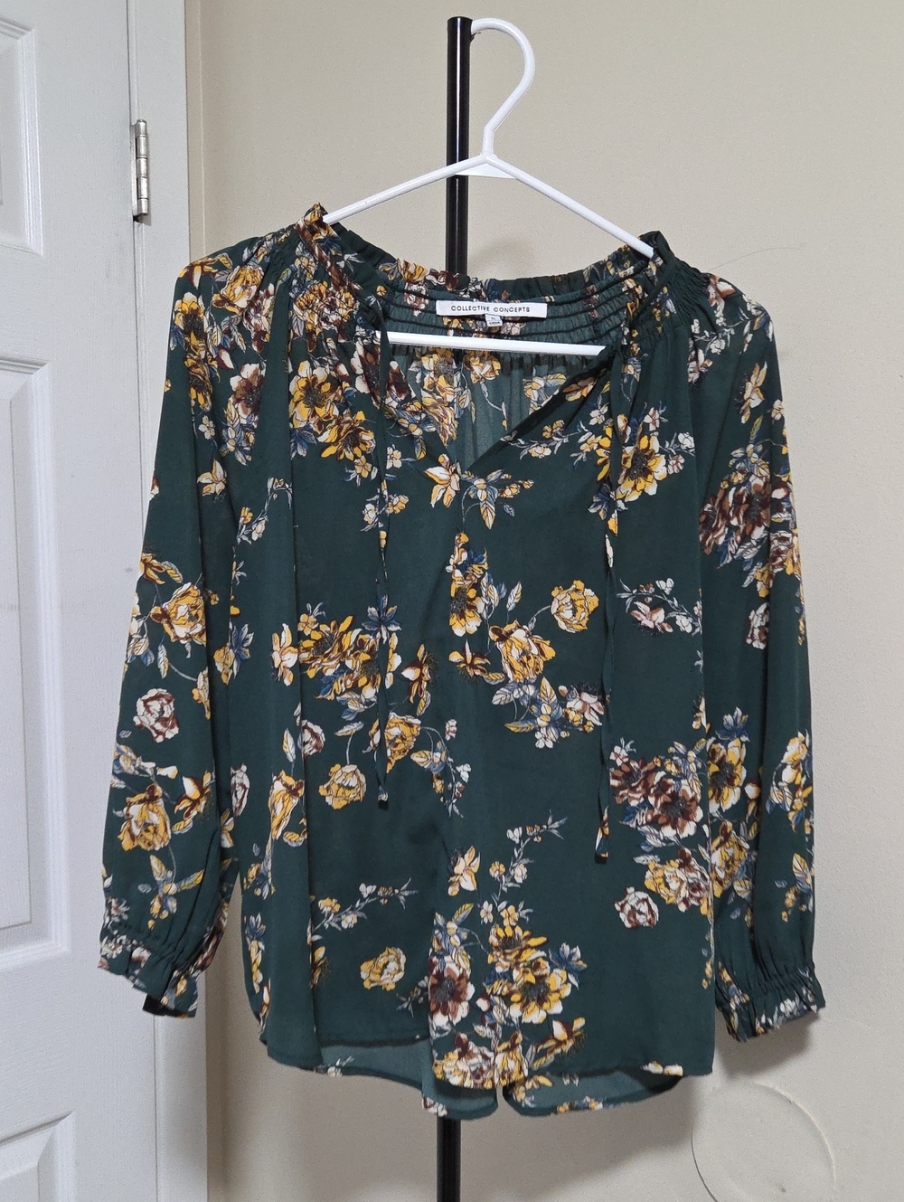 Collective Concepts Forest Green Floral Tie-Front Blouse